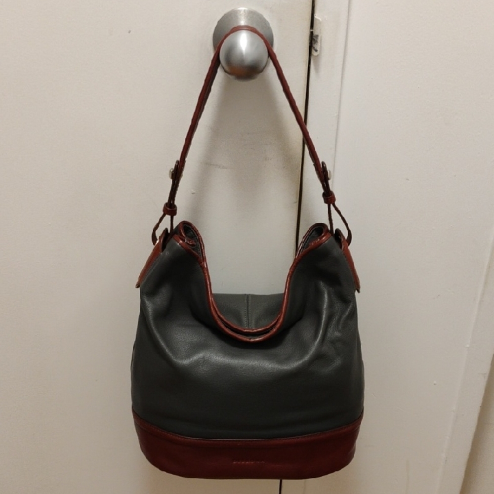 Dissona Two-Tone Leather Shoulder Bag
